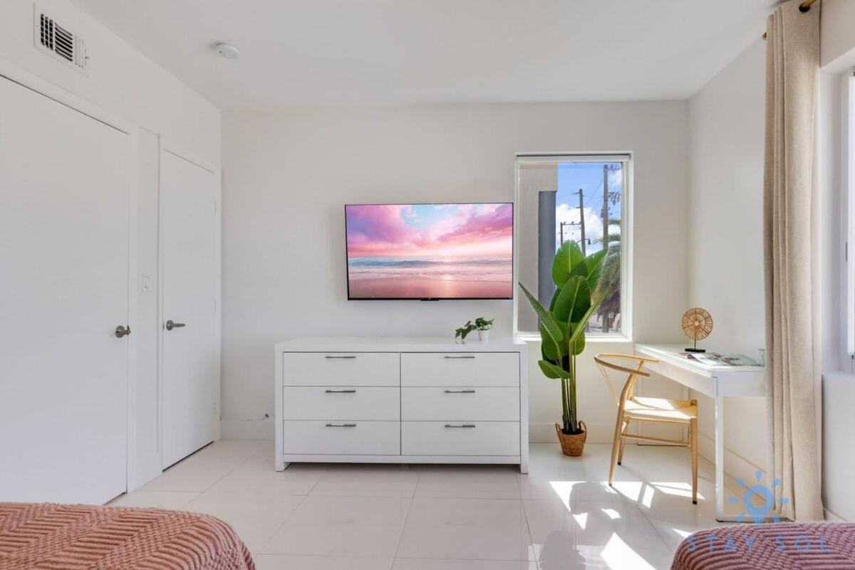 Free Parking, Bay View, Pool, Step To Beach Hollywood Exterior foto
