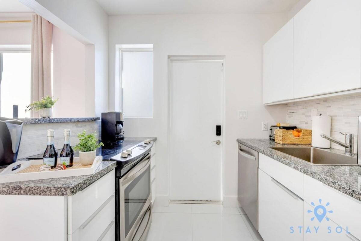 Free Parking, Bay View, Pool, Step To Beach Hollywood Exterior foto